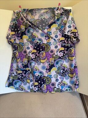 Paisley-Print V-Neck Women’s Scrub Uniform  Top in Purple and Black